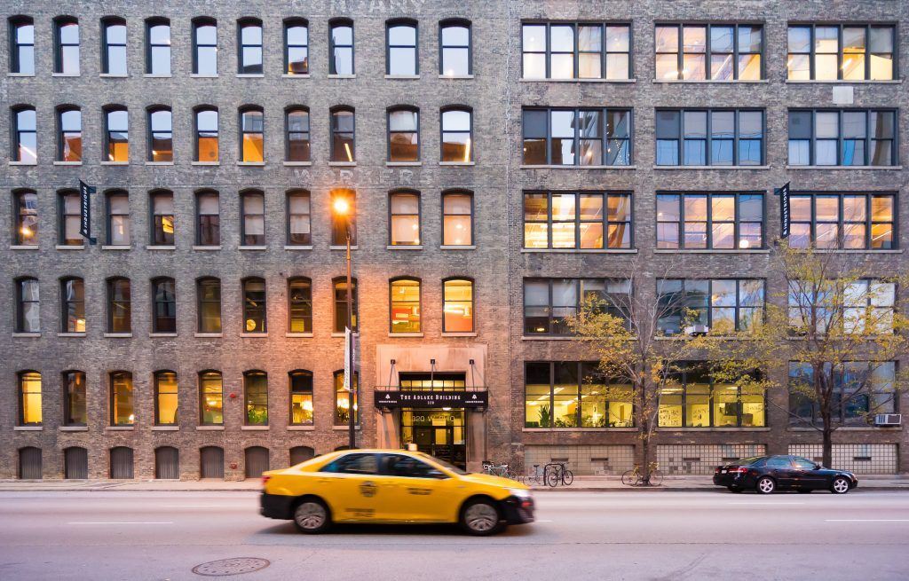 Discover all there is to do near Chicago’s Industrious River North.