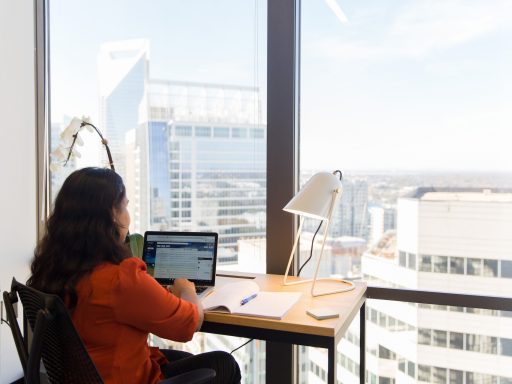 These tips can help you organize your digital office.