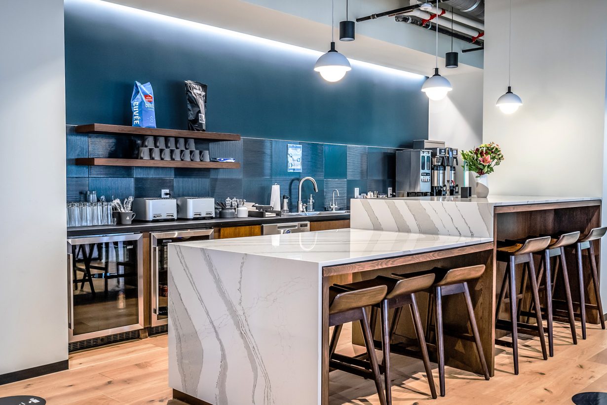 Members receive complimentary breakfast and an afternoon snack daily in the kitchen.