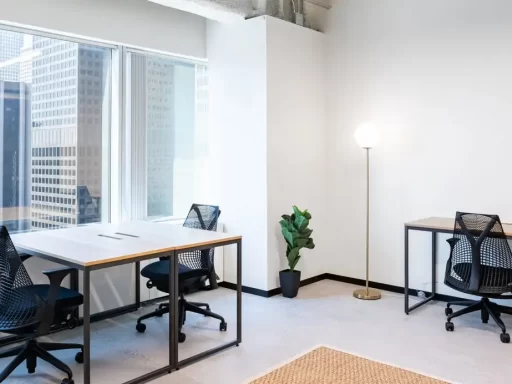 24 East Washington Street Millenium Park Chicago Illinois USA coworking & shared office space by Industrious