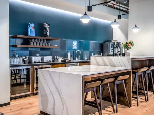 823 Congress Avenue Downtown Austin Texas USA coworking & shared office space by Industrious